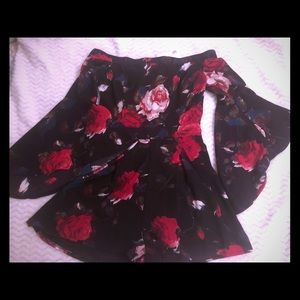 Super cute floral romper!